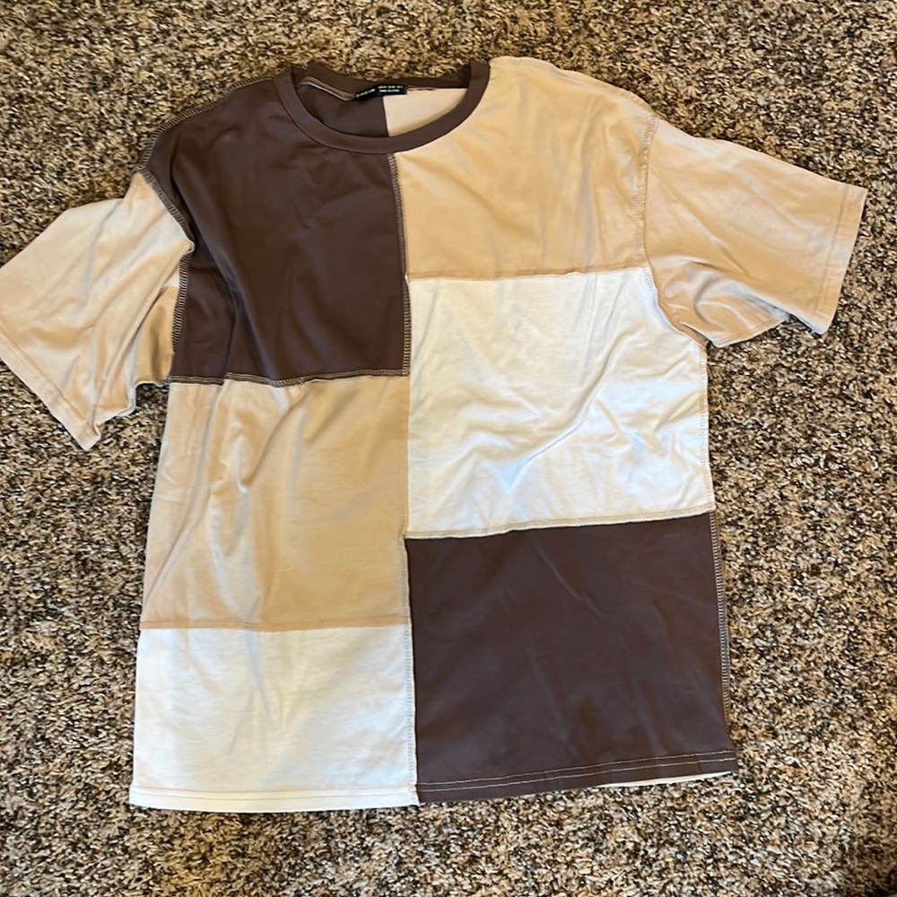 Brown short sleeve shirt